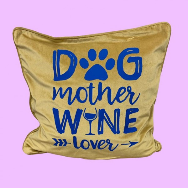 Senf Kissenbezug Velour/Samt mit Spruch "Dog Mother Wine Lover"